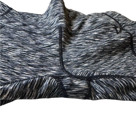 Lululemon Drop It Like It's Hot Crop Leggings (10) - Picture 3 of 6